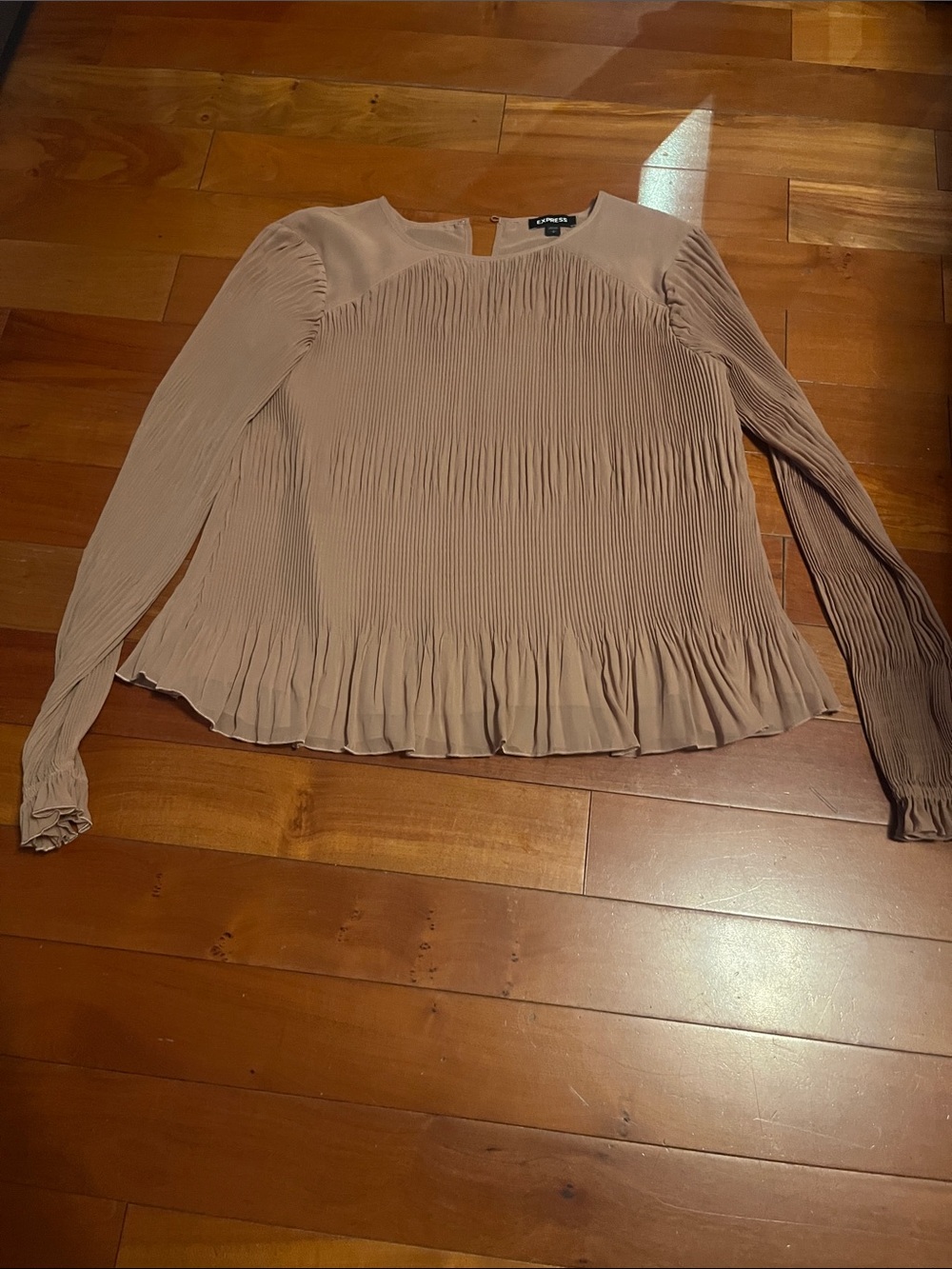 EXPRESS pleated blouse